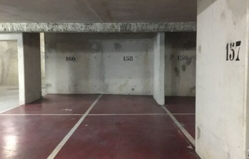 Parking au centre ville de Sèvres